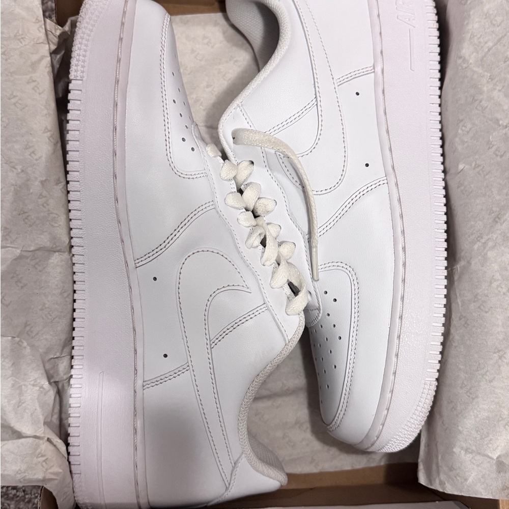 Nike Air Force 1 '07 White Sneakers